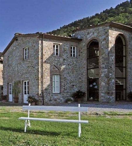 Suite Accommodation Mastiano Exterior foto